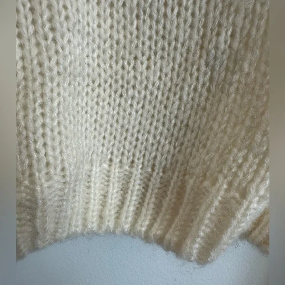 Divided H&M Knit Cropped Sweater Womens Size Medium Cream Mock Neck Long Sleeve - Picture 3 of 7